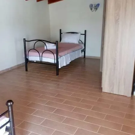 Country house Olive Garden Nea Iraklitsa